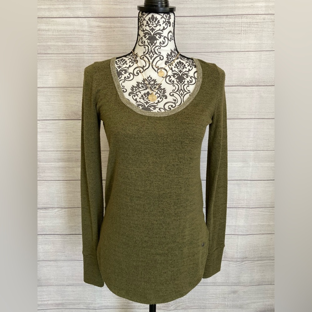 Abercrombie & Fitch | Women’s Scoop Neck Long Sleeve Blouse